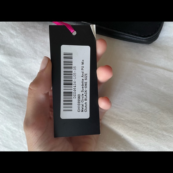 NWT. Black gold circle suedette clutch - Picture 6 of 6